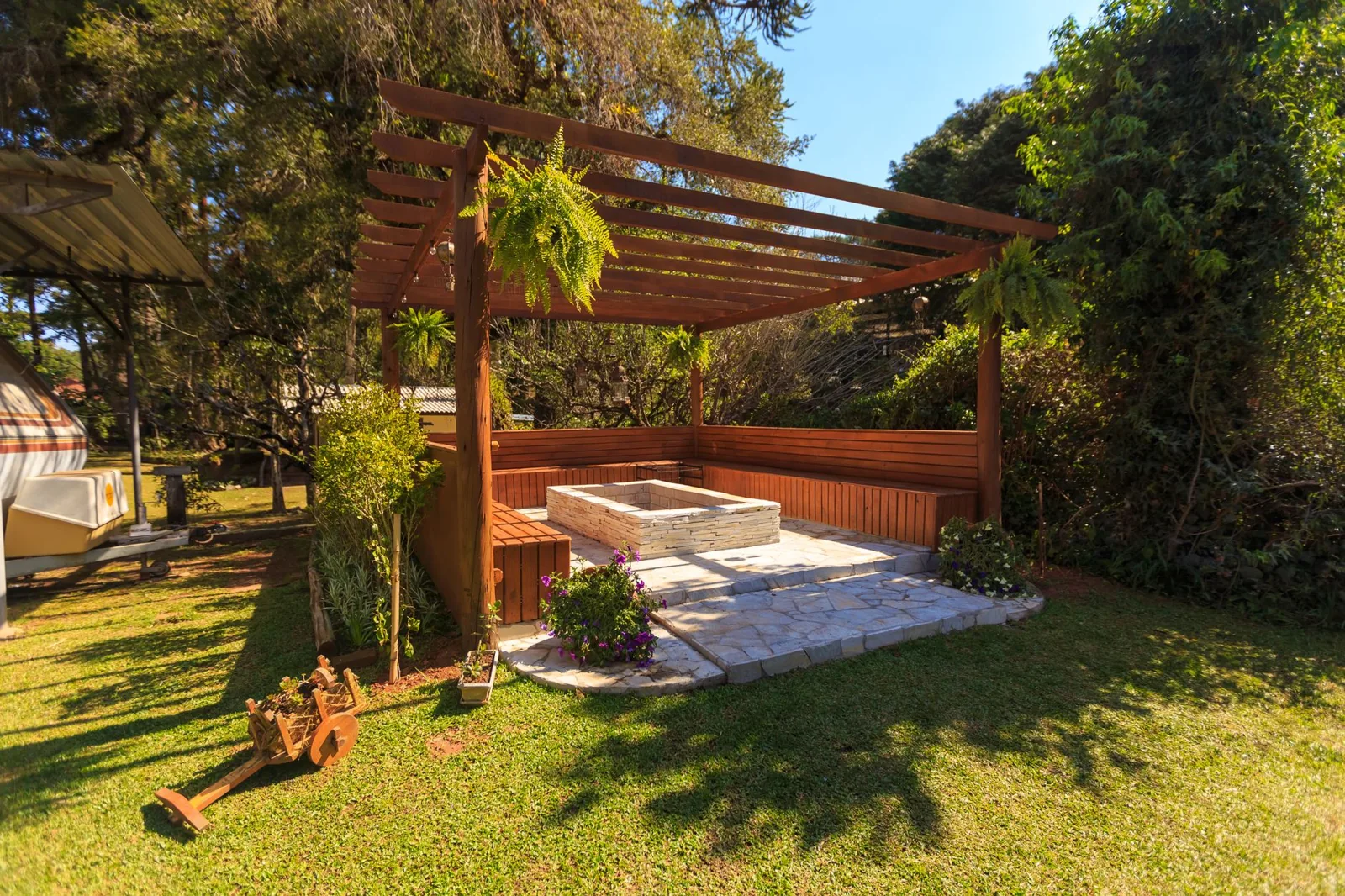 pergola ideas for backyard