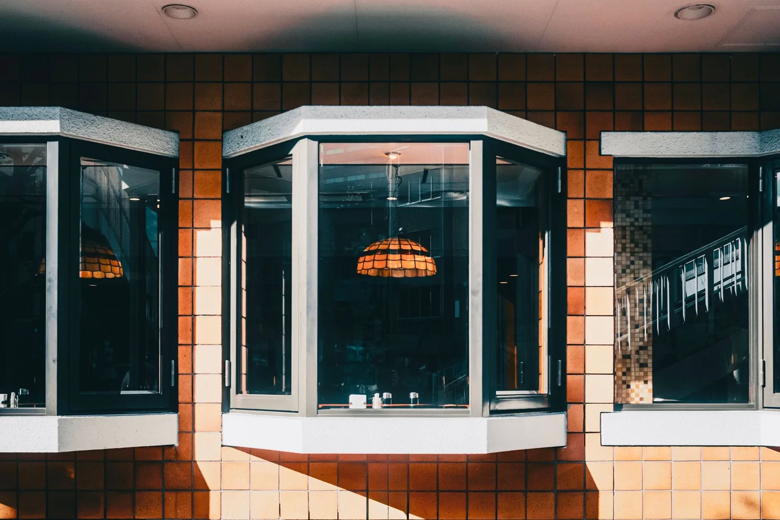 bow window vs bay window