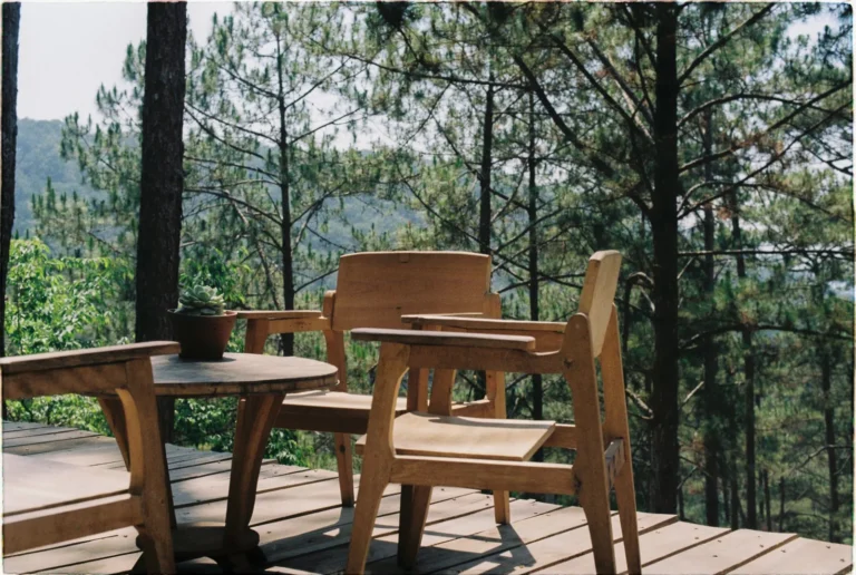 Deck Replacement Cost: What Homeowners Pay in 2025